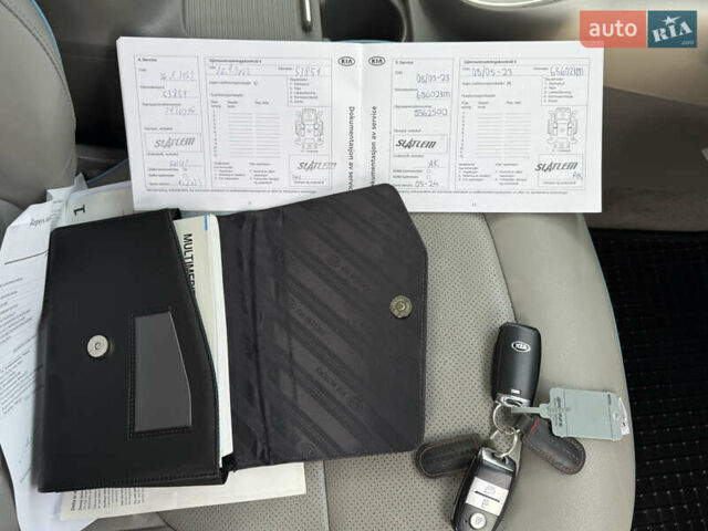 Серый Киа Soul EV, объемом двигателя 0 л и пробегом 104 тыс. км за 10499 $, фото 48 на Automoto.ua