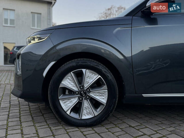 Киа Soul EV 2020 в Луцке на Automoto.ua Серый Киа Soul EV, объемом двигателя 0 л и пробегом 47 тыс. км за 20990 $, фото 8 на Automoto.ua