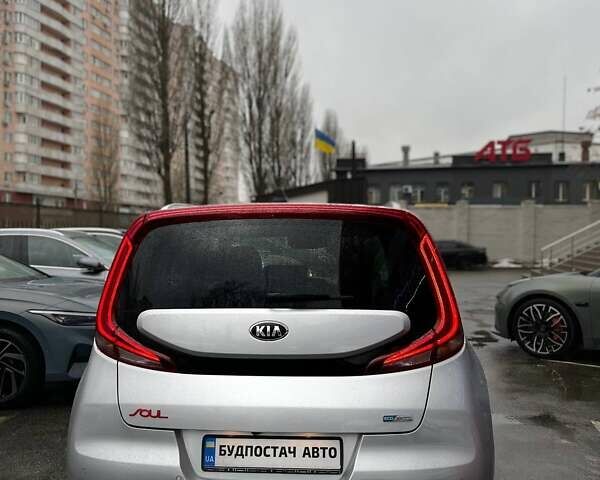 Сірий Кіа Soul EV, об'ємом двигуна 0 л та пробігом 41 тис. км за 18199 $, фото 16 на Automoto.ua