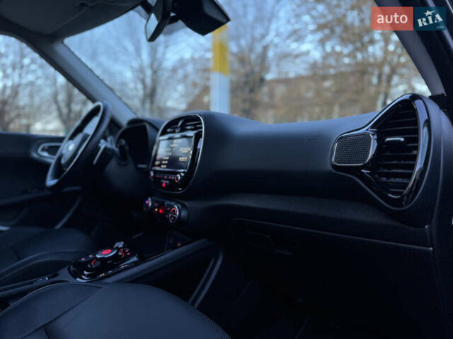 Киа Soul EV 2020 в Луцке на Automoto.ua Серый Киа Soul EV, объемом двигателя 0 л и пробегом 47 тыс. км за 20990 $, фото 28 на Automoto.ua