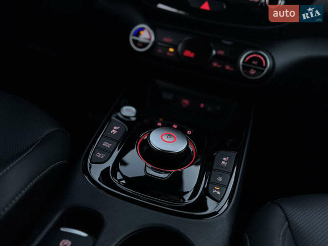 Киа Soul EV 2020 в Луцке на Automoto.ua Серый Киа Soul EV, объемом двигателя 0 л и пробегом 47 тыс. км за 20990 $, фото 21 на Automoto.ua