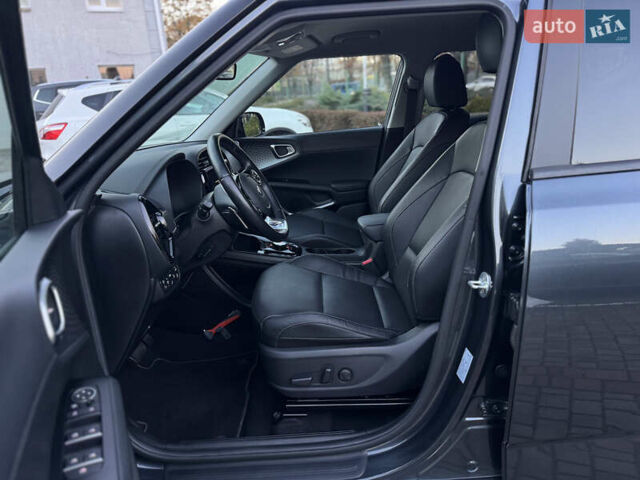 Киа Soul EV 2020 в Луцке на Automoto.ua Серый Киа Soul EV, объемом двигателя 0 л и пробегом 47 тыс. км за 20990 $, фото 13 на Automoto.ua