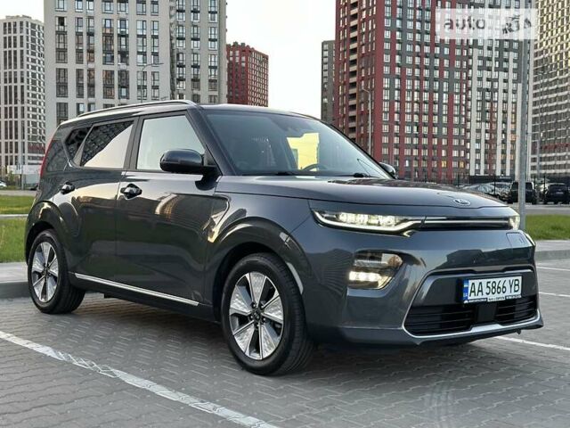 Сірий Кіа Soul EV, об'ємом двигуна 0 л та пробігом 24 тис. км за 20999 $, фото 7 на Automoto.ua