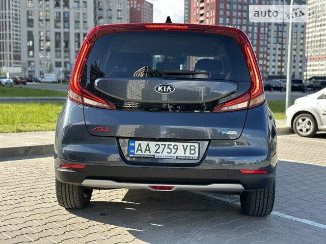 Серый Киа Soul EV, объемом двигателя 0 л и пробегом 43 тыс. км за 20499 $, фото 6 на Automoto.ua