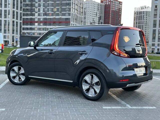 Сірий Кіа Soul EV, об'ємом двигуна 0 л та пробігом 24 тис. км за 20999 $, фото 4 на Automoto.ua