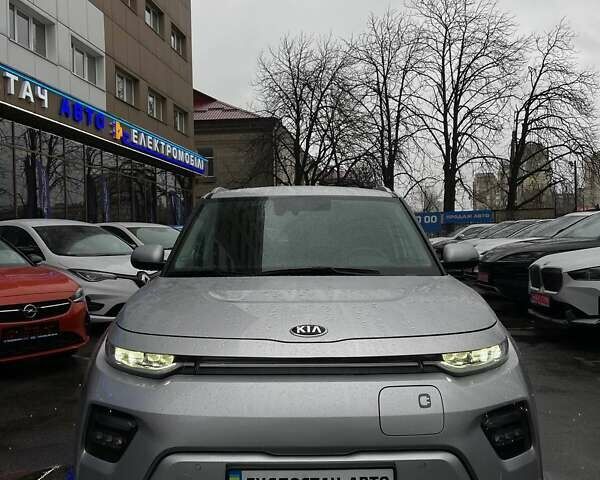 Серый Киа Soul EV, объемом двигателя 0 л и пробегом 41 тыс. км за 18199 $, фото 9 на Automoto.ua