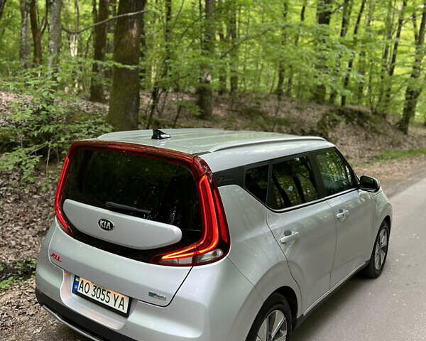 Серый Киа Soul EV, объемом двигателя 0 л и пробегом 120 тыс. км за 18000 $, фото 19 на Automoto.ua