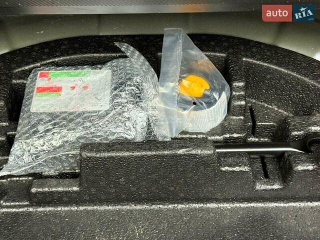 Кіа Soul EV 2020 у Луцьку на Automoto.ua Сірий Кіа Soul EV, об'ємом двигуна 0 л та пробігом 75 тис. км за 19655 $, фото 39 на Automoto.ua