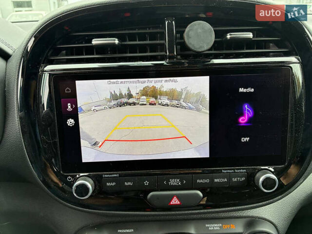 Киа Soul EV 2023 в Львове на Automoto.ua Серый Киа Soul EV, объемом двигателя 0 л и пробегом 32 тыс. км за 21500 $, фото 16 на Automoto.ua