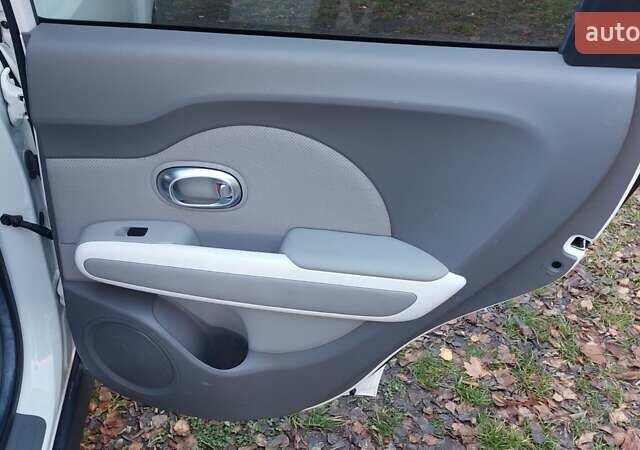 Синій Кіа Soul EV, об'ємом двигуна 0 л та пробігом 97 тис. км за 5250 $, фото 16 на Automoto.ua