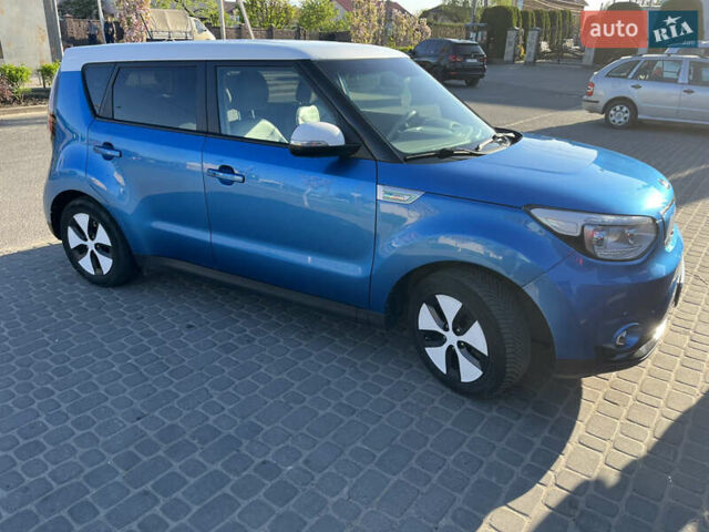 Синий Киа Soul EV, объемом двигателя 0 л и пробегом 155 тыс. км за 7900 $, фото 7 на Automoto.ua