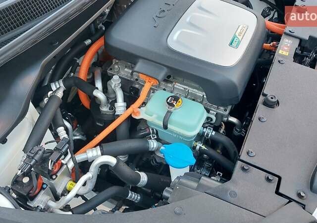Синій Кіа Soul EV, об'ємом двигуна 0 л та пробігом 97 тис. км за 5250 $, фото 25 на Automoto.ua