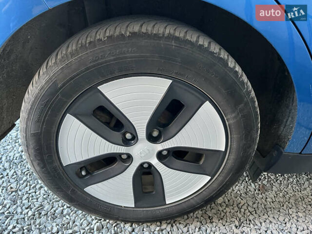 Синий Киа Soul EV, объемом двигателя 0 л и пробегом 155 тыс. км за 7900 $, фото 38 на Automoto.ua