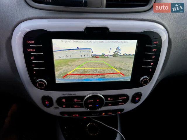 Синий Киа Soul EV, объемом двигателя 0 л и пробегом 165 тыс. км за 7500 $, фото 14 на Automoto.ua