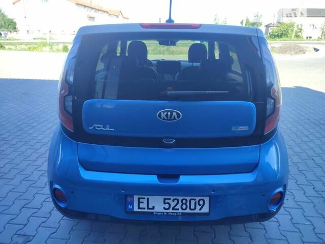 Синій Кіа Soul EV, об'ємом двигуна 0 л та пробігом 100 тис. км за 8800 $, фото 12 на Automoto.ua