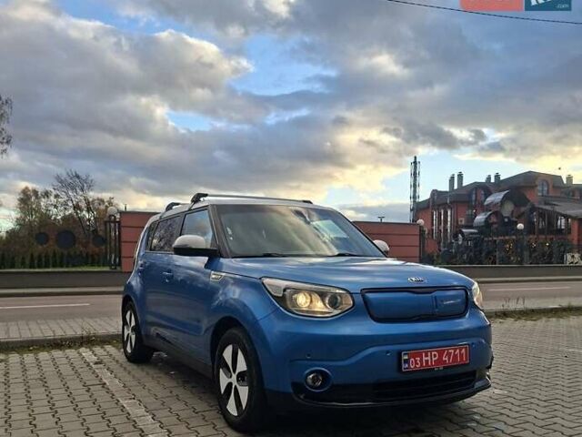 Кіа Soul EV 2016 у Дрогобичі на Automoto.ua Синій Кіа Soul EV, об'ємом двигуна 0 л та пробігом 108 тис. км за 6500 $, фото 25 на Automoto.ua