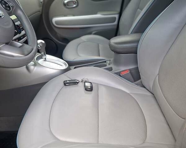 Кіа Soul EV 2016 у Дрогобичі на Automoto.ua Синій Кіа Soul EV, об'ємом двигуна 0 л та пробігом 108 тис. км за 6500 $, фото 24 на Automoto.ua