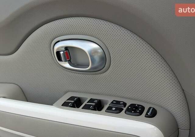 Синий Киа Soul EV, объемом двигателя 0 л и пробегом 108 тыс. км за 6700 $, фото 27 на Automoto.ua