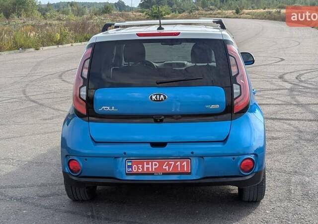 Синий Киа Soul EV, объемом двигателя 0 л и пробегом 108 тыс. км за 6700 $, фото 9 на Automoto.ua