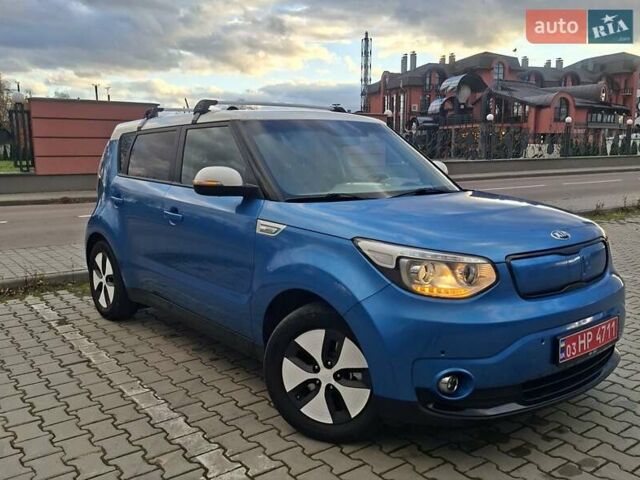 Кіа Soul EV 2016 у Дрогобичі на Automoto.ua Синій Кіа Soul EV, об'ємом двигуна 0 л та пробігом 108 тис. км за 6500 $, фото 9 на Automoto.ua