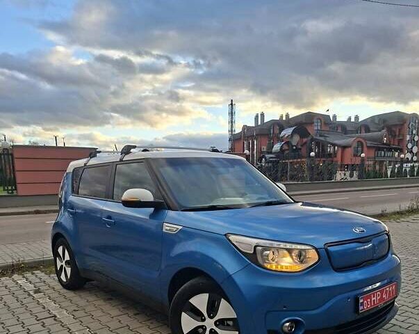 Кіа Soul EV 2016 у Дрогобичі на Automoto.ua Синій Кіа Soul EV, об'ємом двигуна 0 л та пробігом 108 тис. км за 6500 $, фото 2 на Automoto.ua