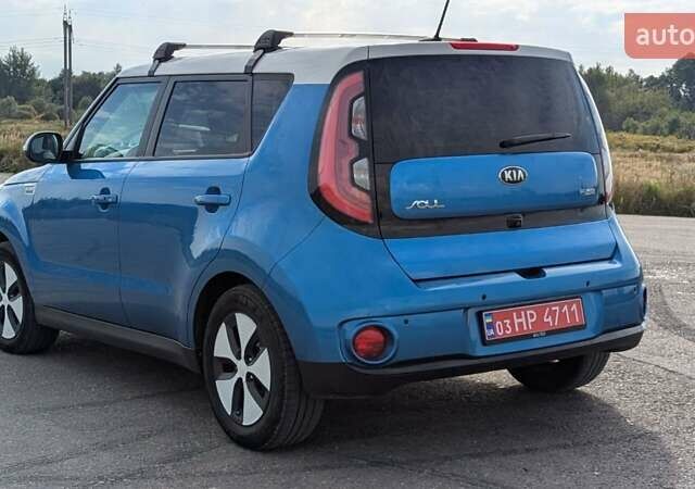 Синий Киа Soul EV, объемом двигателя 0 л и пробегом 108 тыс. км за 6700 $, фото 6 на Automoto.ua