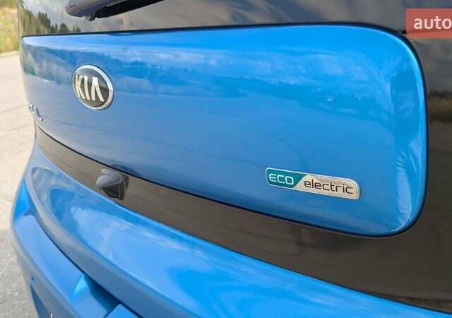 Синий Киа Soul EV, объемом двигателя 0 л и пробегом 108 тыс. км за 6700 $, фото 11 на Automoto.ua