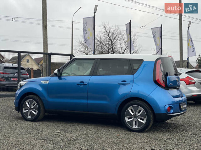 Синий Киа Soul EV, объемом двигателя 0 л и пробегом 88 тыс. км за 10700 $, фото 18 на Automoto.ua