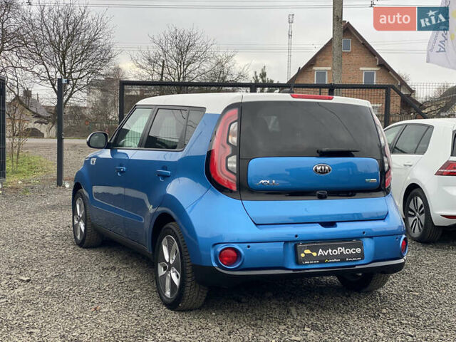 Синий Киа Soul EV, объемом двигателя 0 л и пробегом 88 тыс. км за 10700 $, фото 20 на Automoto.ua