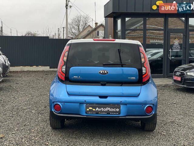 Синий Киа Soul EV, объемом двигателя 0 л и пробегом 88 тыс. км за 10700 $, фото 32 на Automoto.ua