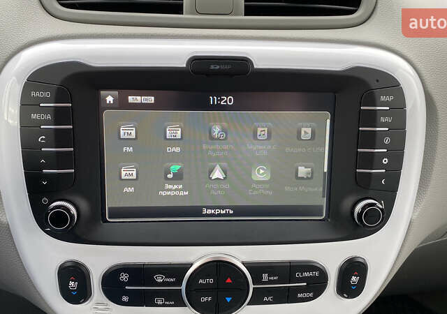 Синий Киа Soul EV, объемом двигателя 0 л и пробегом 88 тыс. км за 10700 $, фото 78 на Automoto.ua