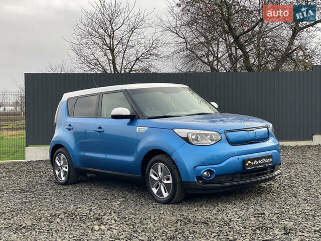 Синий Киа Soul EV, объемом двигателя 0 л и пробегом 88 тыс. км за 10700 $, фото 95 на Automoto.ua
