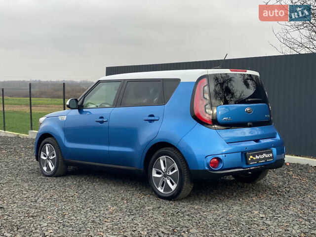 Синий Киа Soul EV, объемом двигателя 0 л и пробегом 88 тыс. км за 10700 $, фото 88 на Automoto.ua