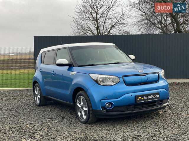 Синий Киа Soul EV, объемом двигателя 0 л и пробегом 88 тыс. км за 10700 $, фото 94 на Automoto.ua