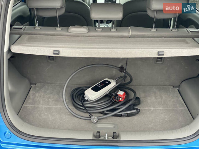 Синий Киа Soul EV, объемом двигателя 0 л и пробегом 88 тыс. км за 10700 $, фото 30 на Automoto.ua