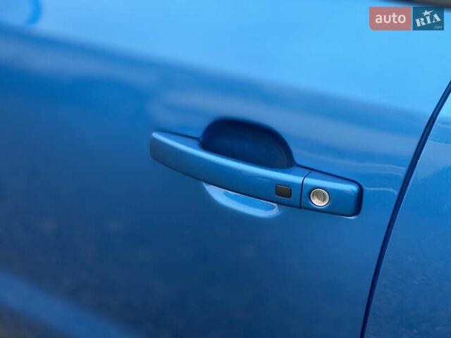 Синий Киа Soul EV, объемом двигателя 0 л и пробегом 88 тыс. км за 10700 $, фото 15 на Automoto.ua