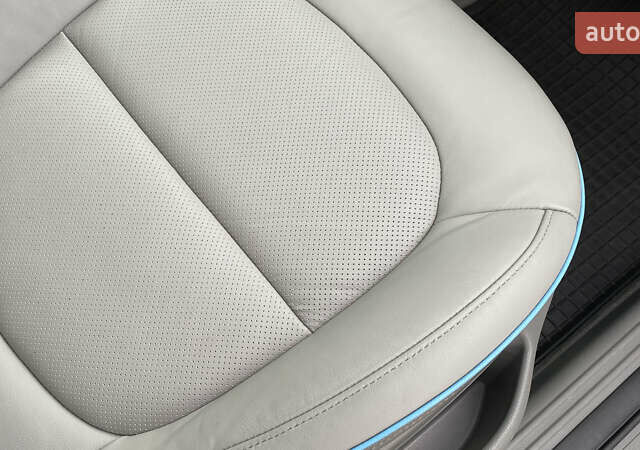 Синий Киа Soul EV, объемом двигателя 0 л и пробегом 88 тыс. км за 10700 $, фото 65 на Automoto.ua