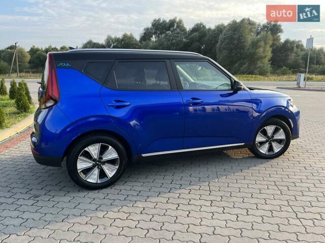 Синій Кіа Soul EV, об'ємом двигуна 0 л та пробігом 59 тис. км за 18999 $, фото 12 на Automoto.ua