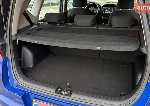 Синий Киа Soul EV, объемом двигателя 0 л и пробегом 26 тыс. км за 18900 $, фото 42 на Automoto.ua