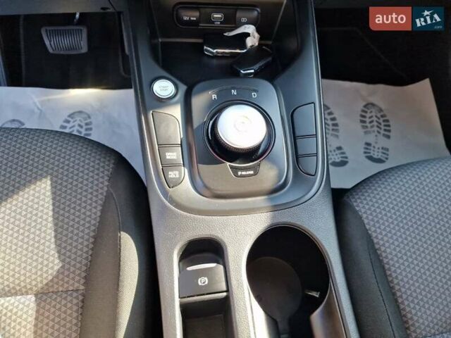 Синий Киа Soul EV, объемом двигателя 0 л и пробегом 26 тыс. км за 17900 $, фото 32 на Automoto.ua