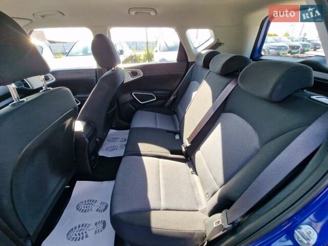 Синий Киа Soul EV, объемом двигателя 0 л и пробегом 26 тыс. км за 17900 $, фото 34 на Automoto.ua
