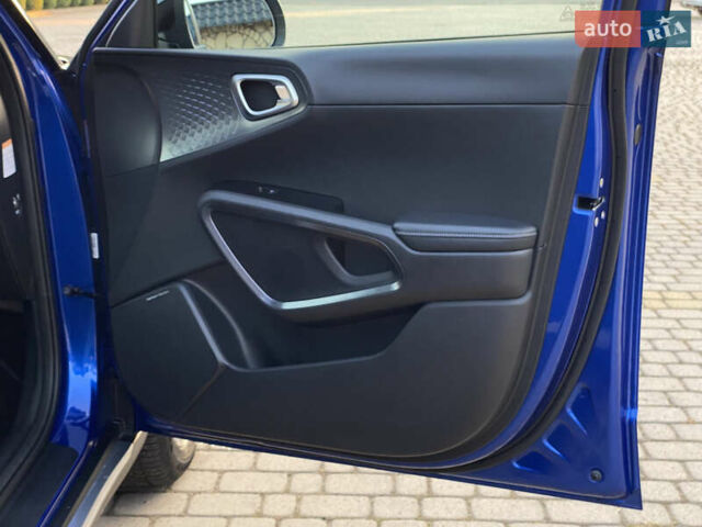 Синий Киа Soul EV, объемом двигателя 0 л и пробегом 47 тыс. км за 19299 $, фото 51 на Automoto.ua