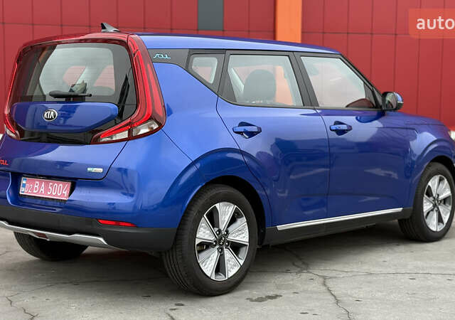 Синий Киа Soul EV, объемом двигателя 0 л и пробегом 26 тыс. км за 18900 $, фото 12 на Automoto.ua