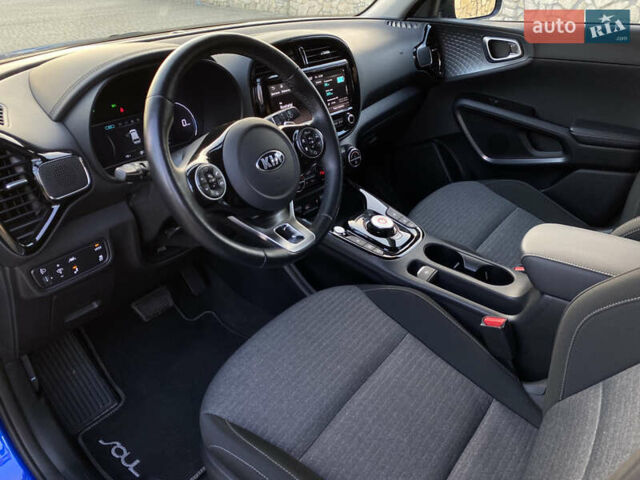 Синий Киа Soul EV, объемом двигателя 0 л и пробегом 47 тыс. км за 19299 $, фото 35 на Automoto.ua