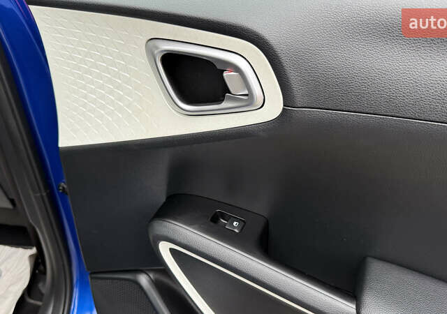 Синий Киа Soul EV, объемом двигателя 0 л и пробегом 26 тыс. км за 18900 $, фото 44 на Automoto.ua