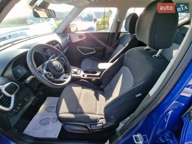 Синий Киа Soul EV, объемом двигателя 0 л и пробегом 26 тыс. км за 17900 $, фото 21 на Automoto.ua