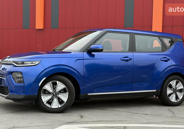 Синий Киа Soul EV, объемом двигателя 0 л и пробегом 26 тыс. км за 18900 $, фото 4 на Automoto.ua