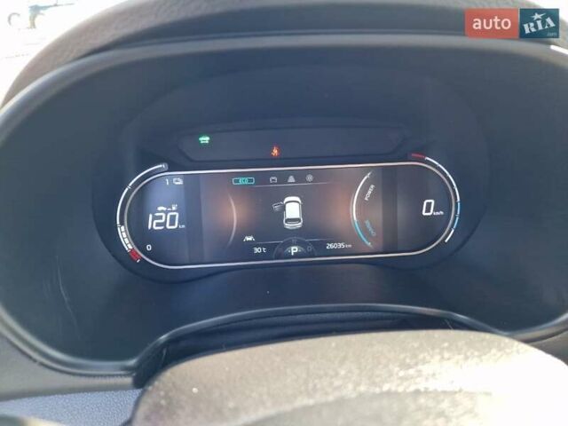 Синий Киа Soul EV, объемом двигателя 0 л и пробегом 26 тыс. км за 17900 $, фото 24 на Automoto.ua