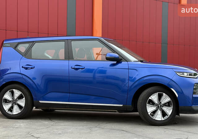 Синий Киа Soul EV, объемом двигателя 0 л и пробегом 26 тыс. км за 18900 $, фото 8 на Automoto.ua