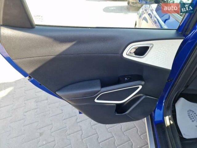 Синий Киа Soul EV, объемом двигателя 0 л и пробегом 26 тыс. км за 17900 $, фото 33 на Automoto.ua